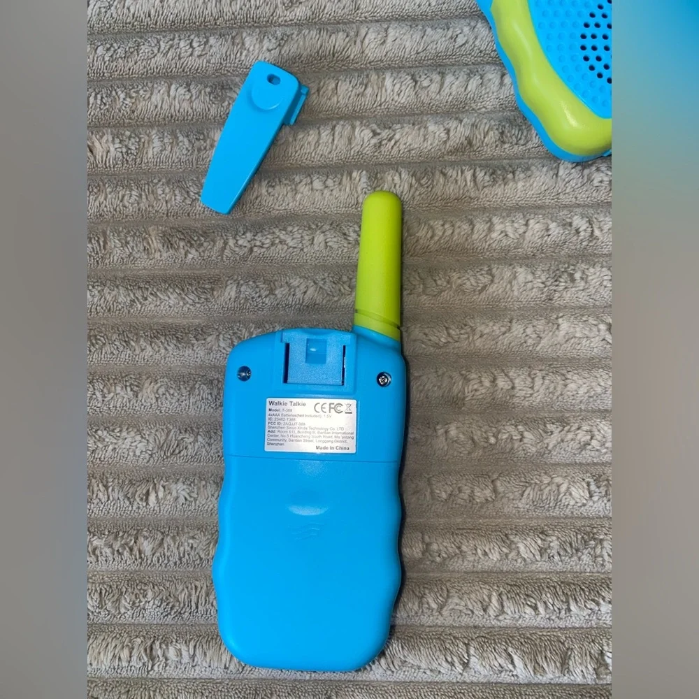 🎙️ Kids’ Walkie Talkies – Model T-388 🔋💬